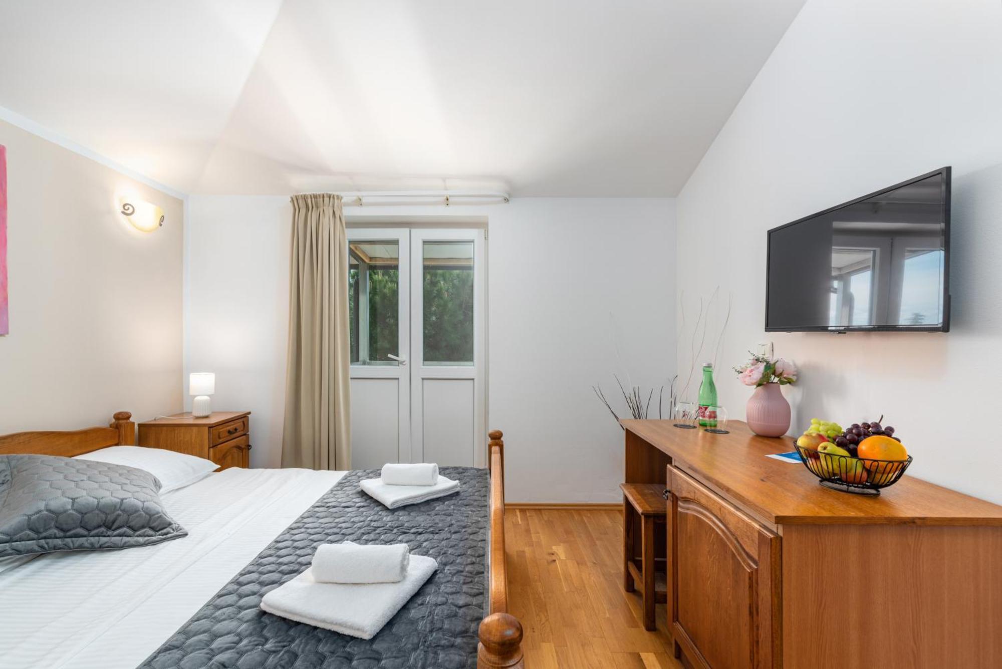 Laco De Pelagius Rooms Novigrad Istria Extérieur photo