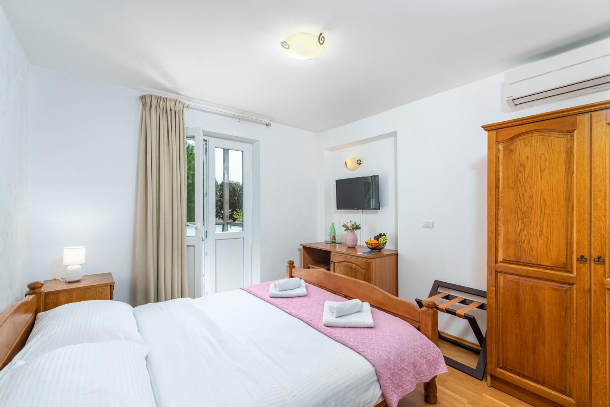 Laco De Pelagius Rooms Novigrad Istria Extérieur photo